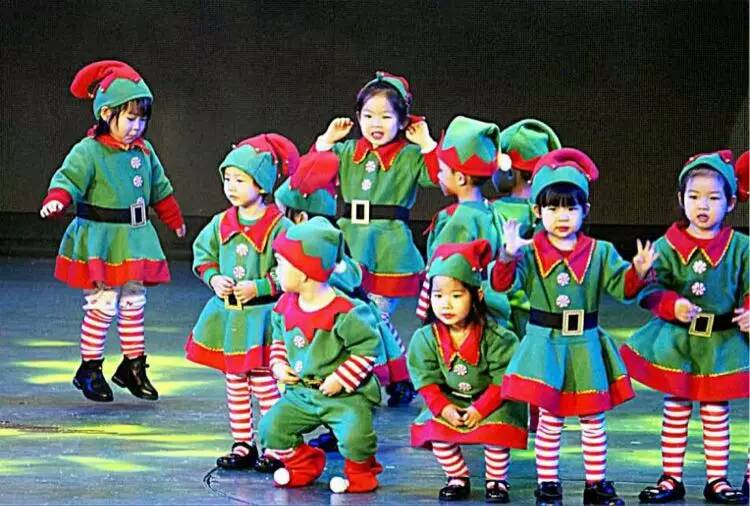 Christmas costume | Magic Stories