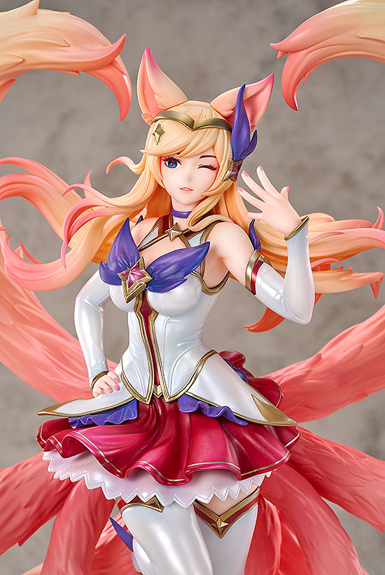 League of Legends Star Guardian Ahri 1/7 Complete Figure — packaging