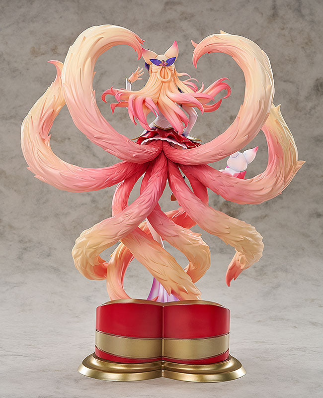League of Legends Star Guardian Ahri 1/7 Complete Figure — in use