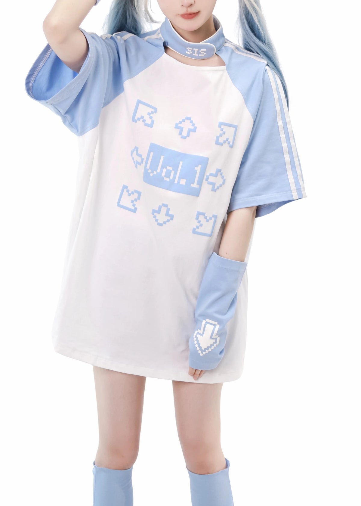 Original Anime-style Short-sleeve T-shirt And Shorts Set — side view