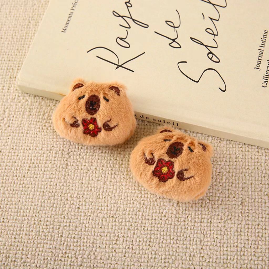 Cute Capybara Plush Brooch DIY | Magic Stories