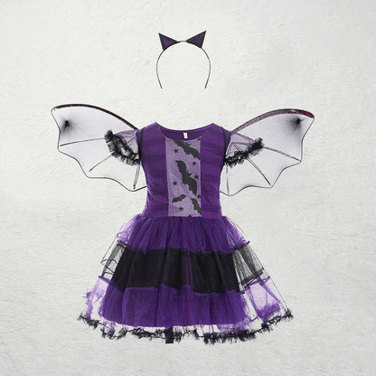 Children's cosplay anime costumes — scale reference