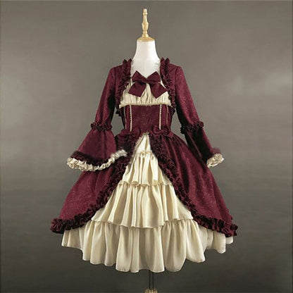 Vintage gothic court dress — detail