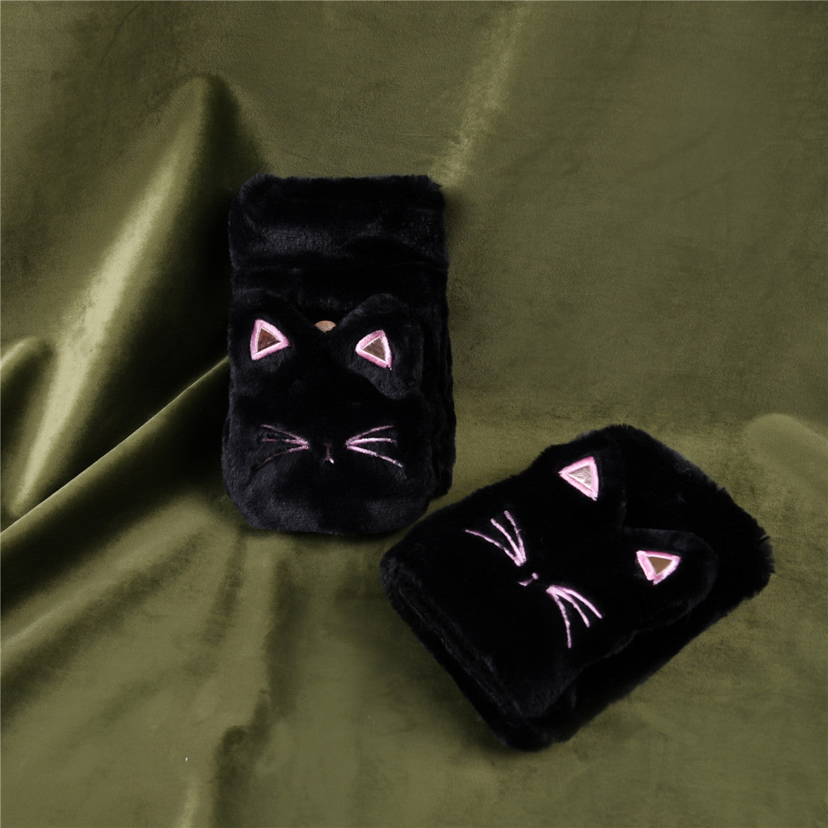 Cute Lucky Cat Bunny Plush Flip Lady Gloves — detail