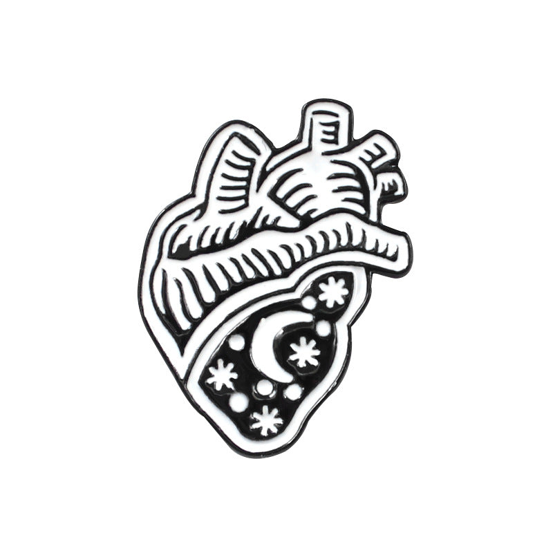 Fashion Trend Badges Big Cartoon Rabbit Panda White Ghost Face Dagger Creative Brooch — packaging