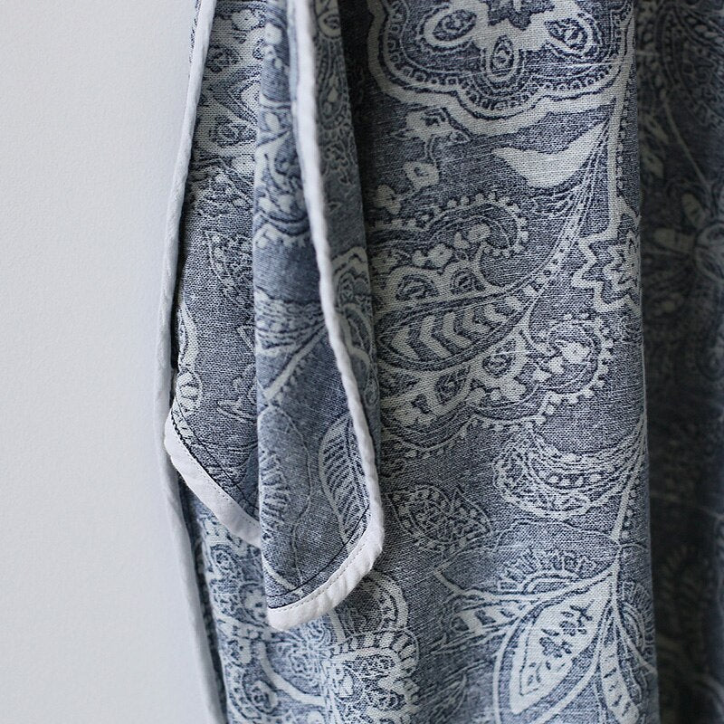 Dress cheongsam — in use