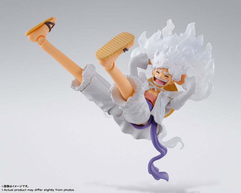 One Piece S.H.Figuarts Monkey D. Luffy (Gear 5) — back view