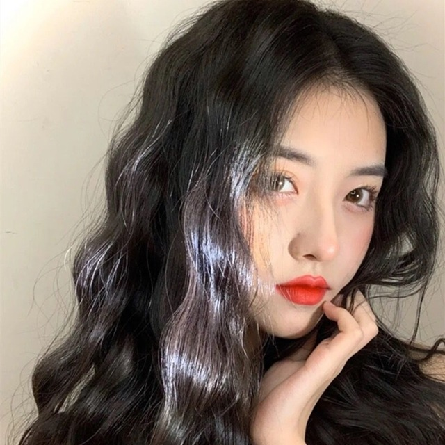 Morticia Addams Wednesday Addams Cosplay Wig — detail