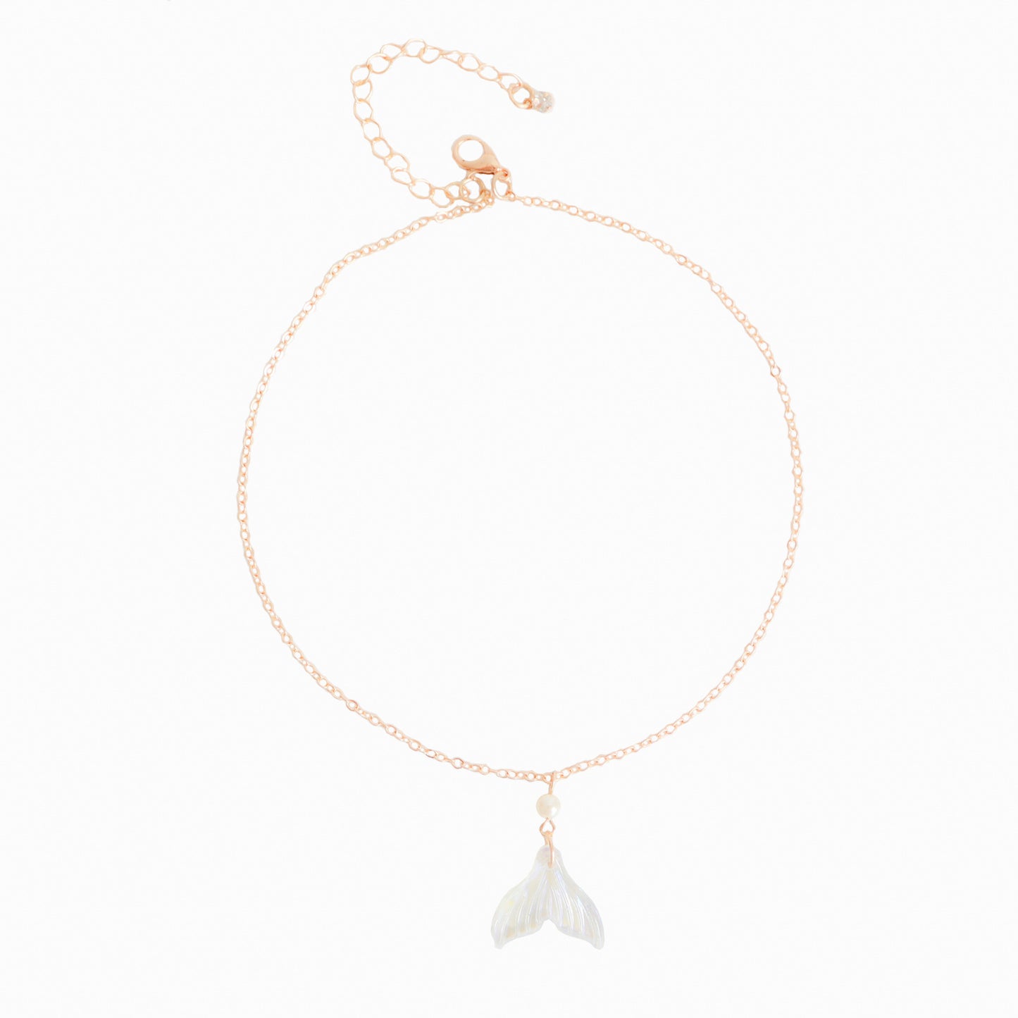 Mermaid Tail Pearl Tail Simple Necklace — detail