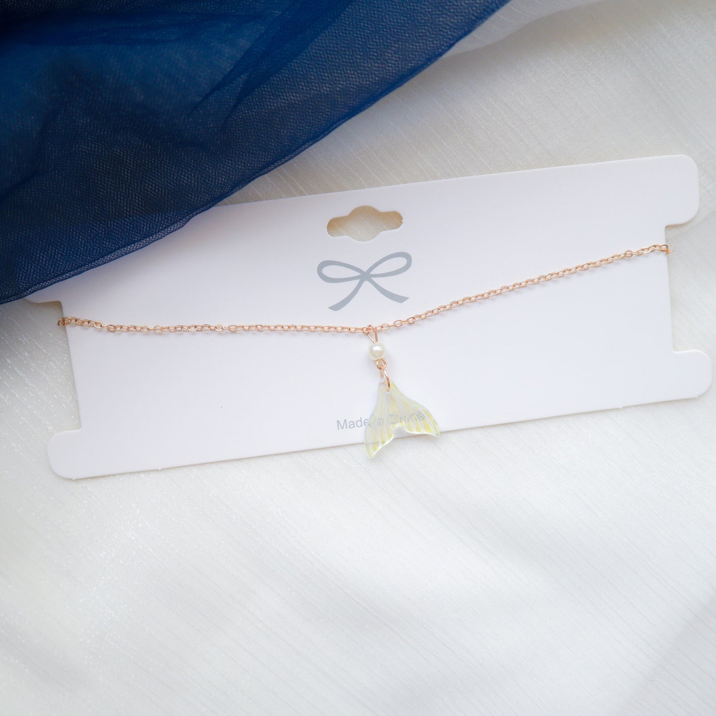 Mermaid Tail Pearl Tail Simple Necklace — packaging