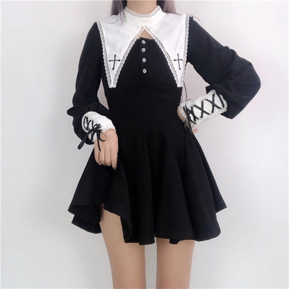 Maria dark goth nun dress — packaging