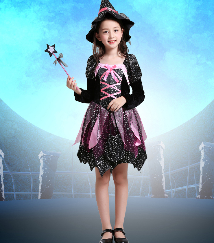 Children cos witch costume — scale reference