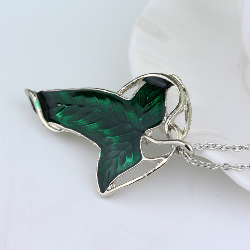 Elven Leaf Necklace (Lord of the Rings) — side view