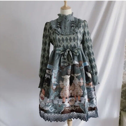 Amoi Deformity Show Lolita Retro Palace Lace Girl Op Lolita Dress — in use
