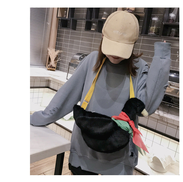 Plush duck shoulder bag | Magic Stories