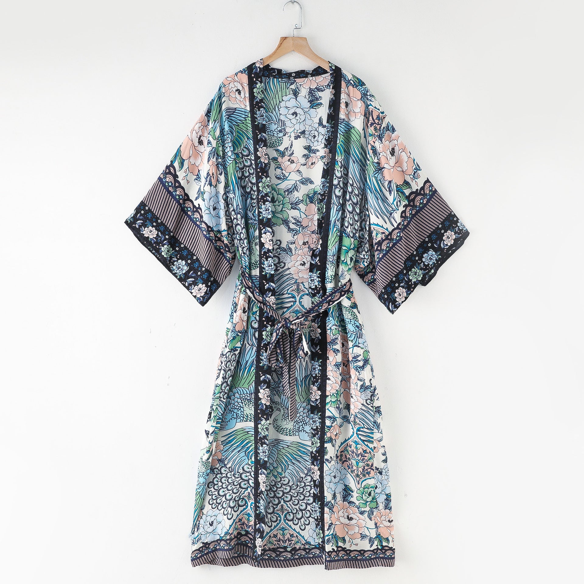Ladies Fashion Kimono Print Dress Robe — detail