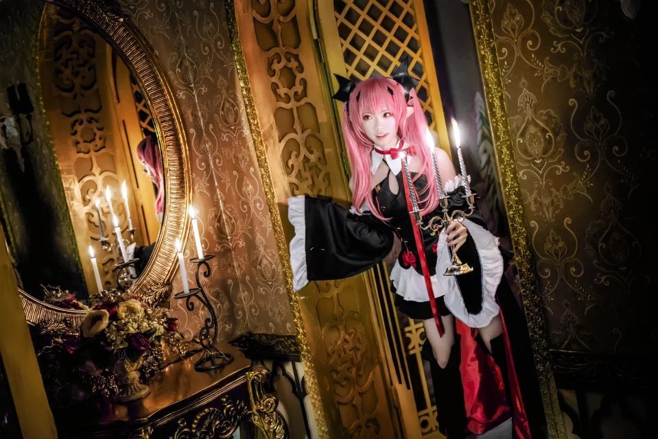 Seraph Witch Halloween Costume — packaging