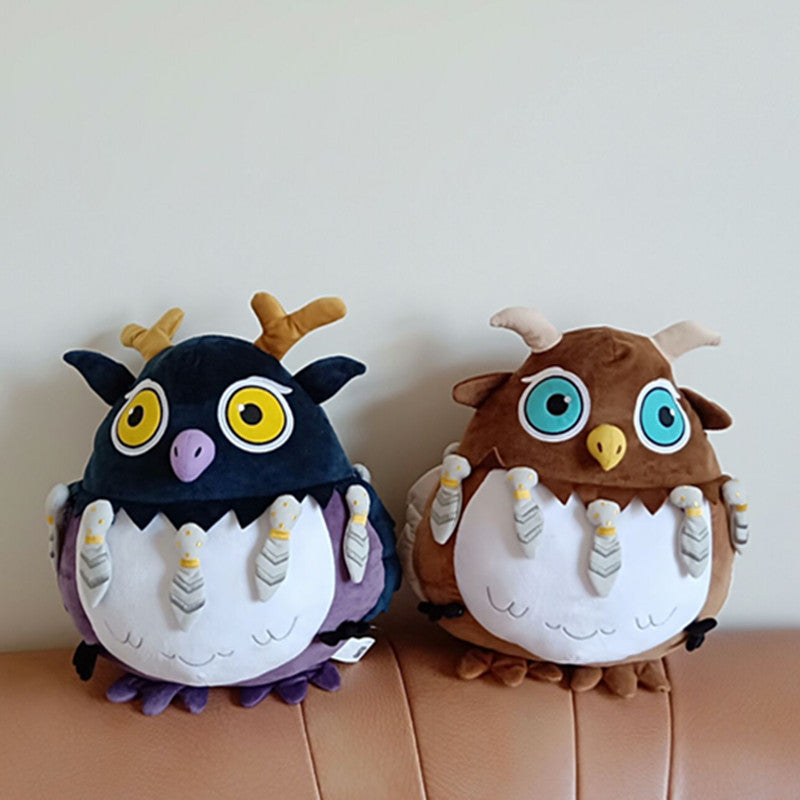 Owl plush doll — detail