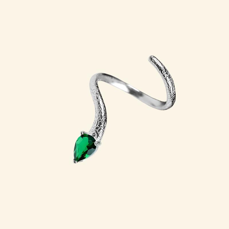 Green Snake Ring — detail