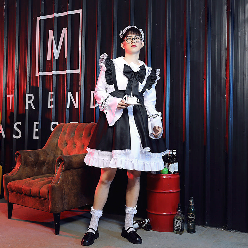 Maid in lolita dress — side view