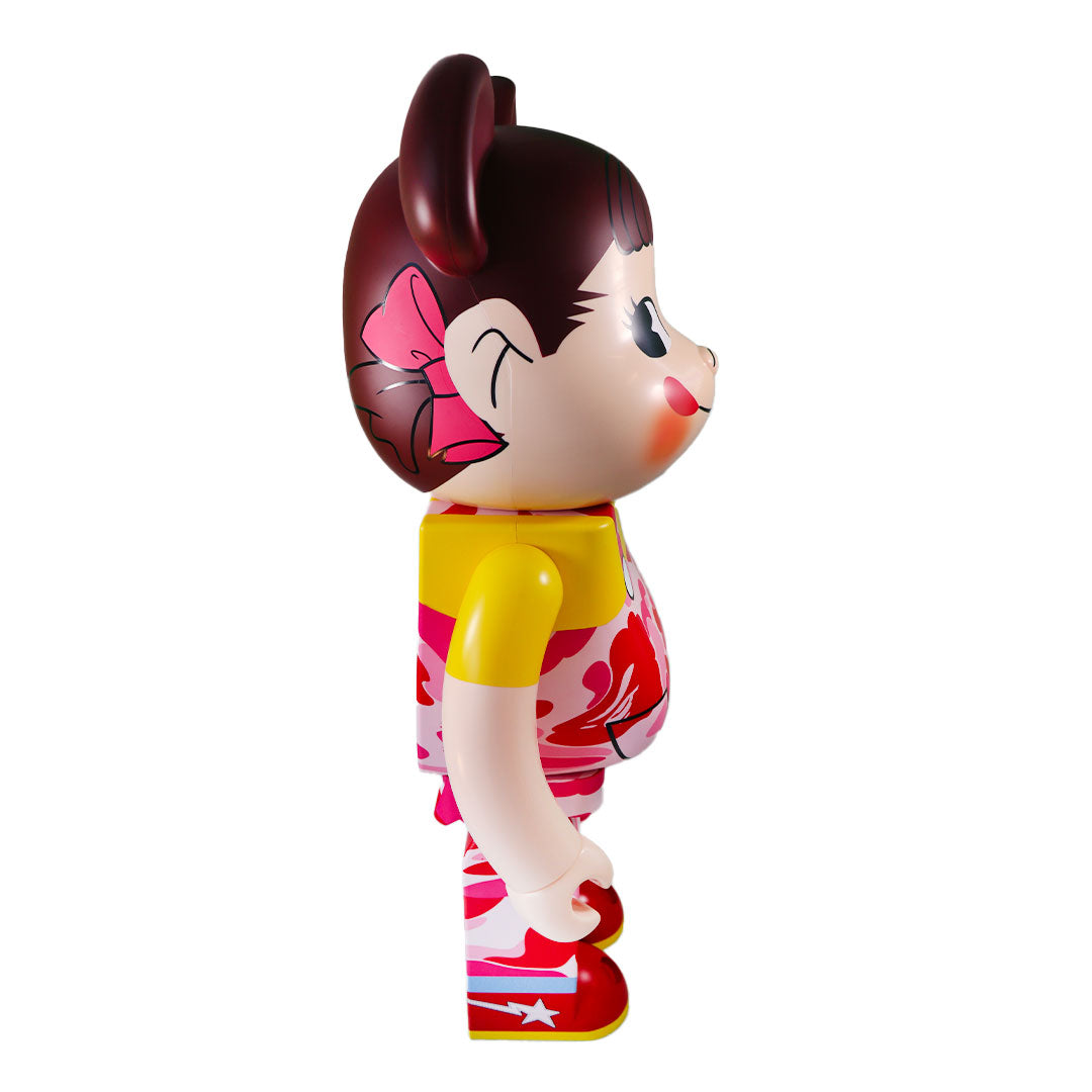 1000% Bearbrick BAPE × Pekochan (Pink) — side view