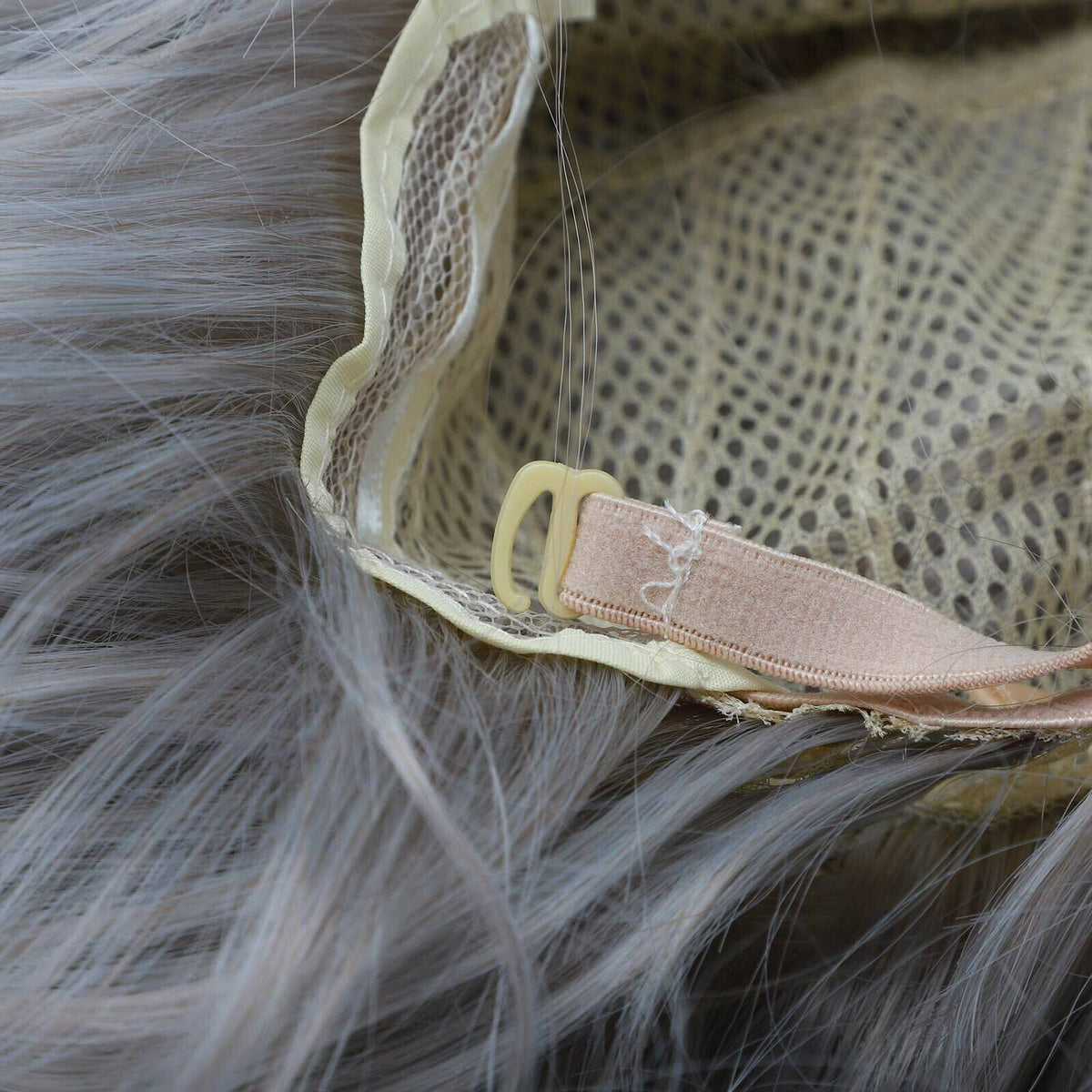 Brown Gold Blonde Long Wavy Wig Synthetic Curly Hair Cosplay Fashion — back view