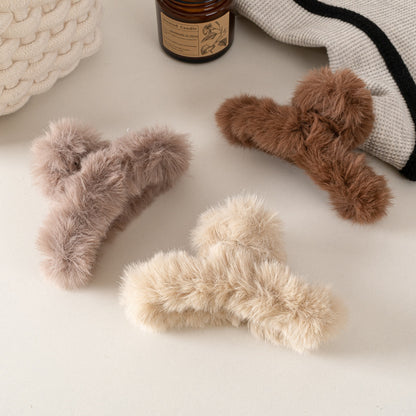 Fashion Simple Temperament Plush Hair Clip | Magic Stories