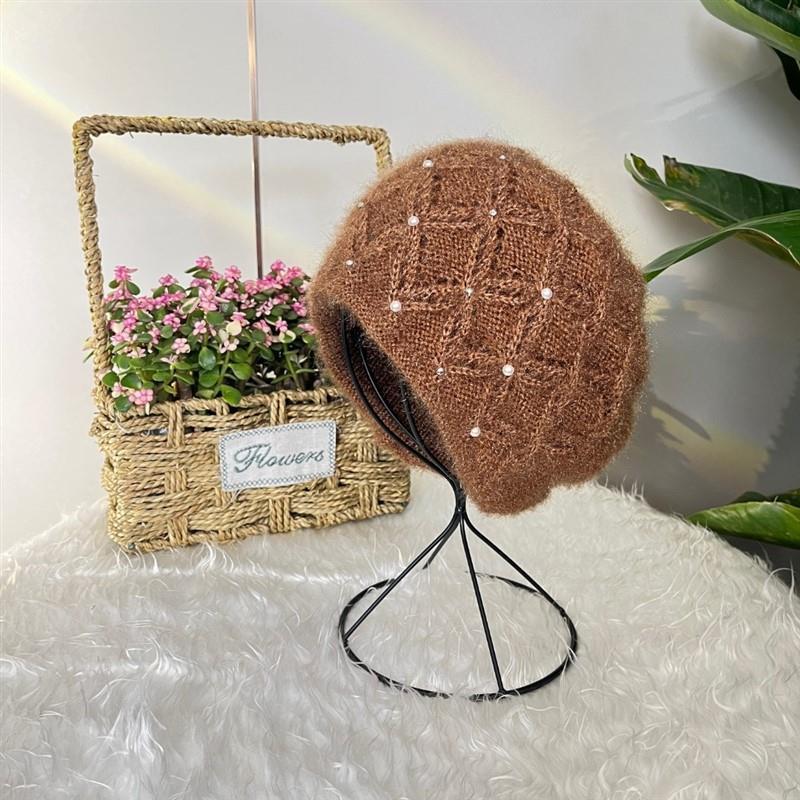 Ladies Squirrel Plush Thread Pile Hat | Magic Stories