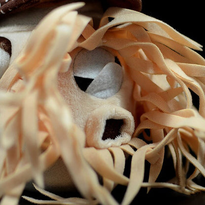 Parrot plush toy — detail