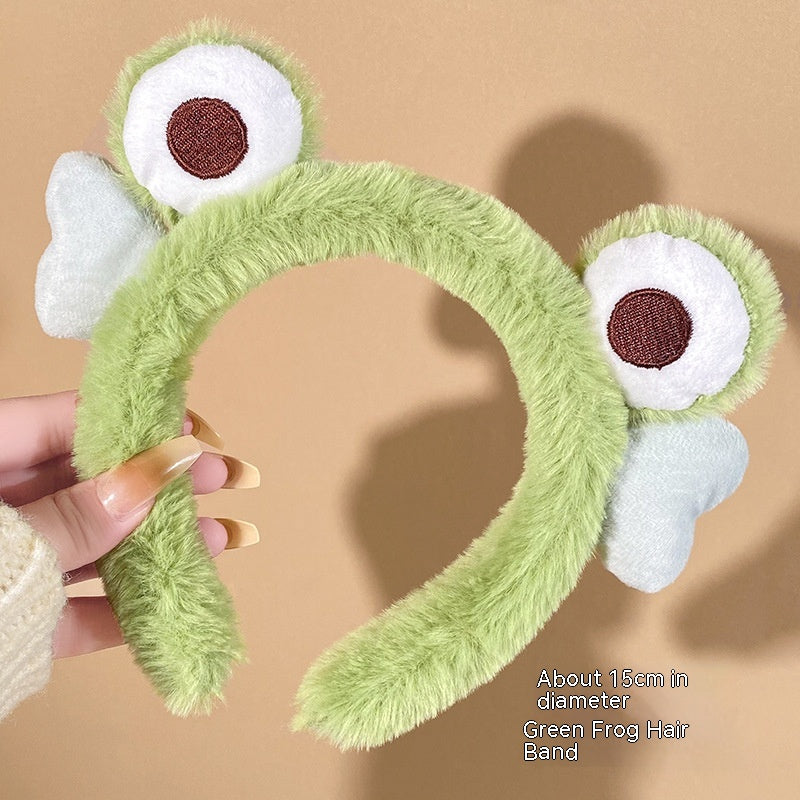 Plush Frog Headband Autumn And Winter — detail