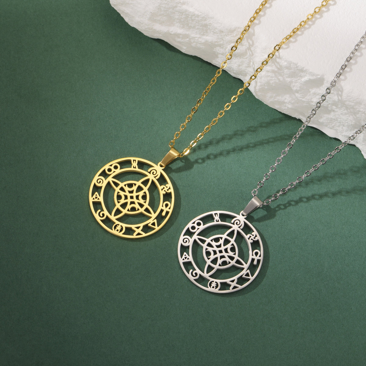 Ring Hollow Witch Knot Moon Pendant | Magic Stories