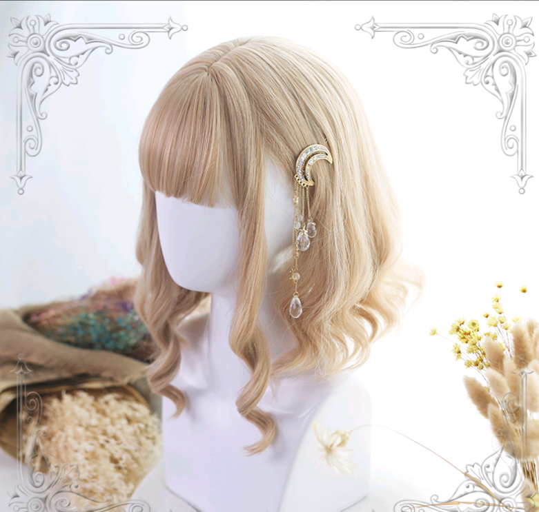 Lolita wig short hair Roman roll Lolita wig curly hair — back view