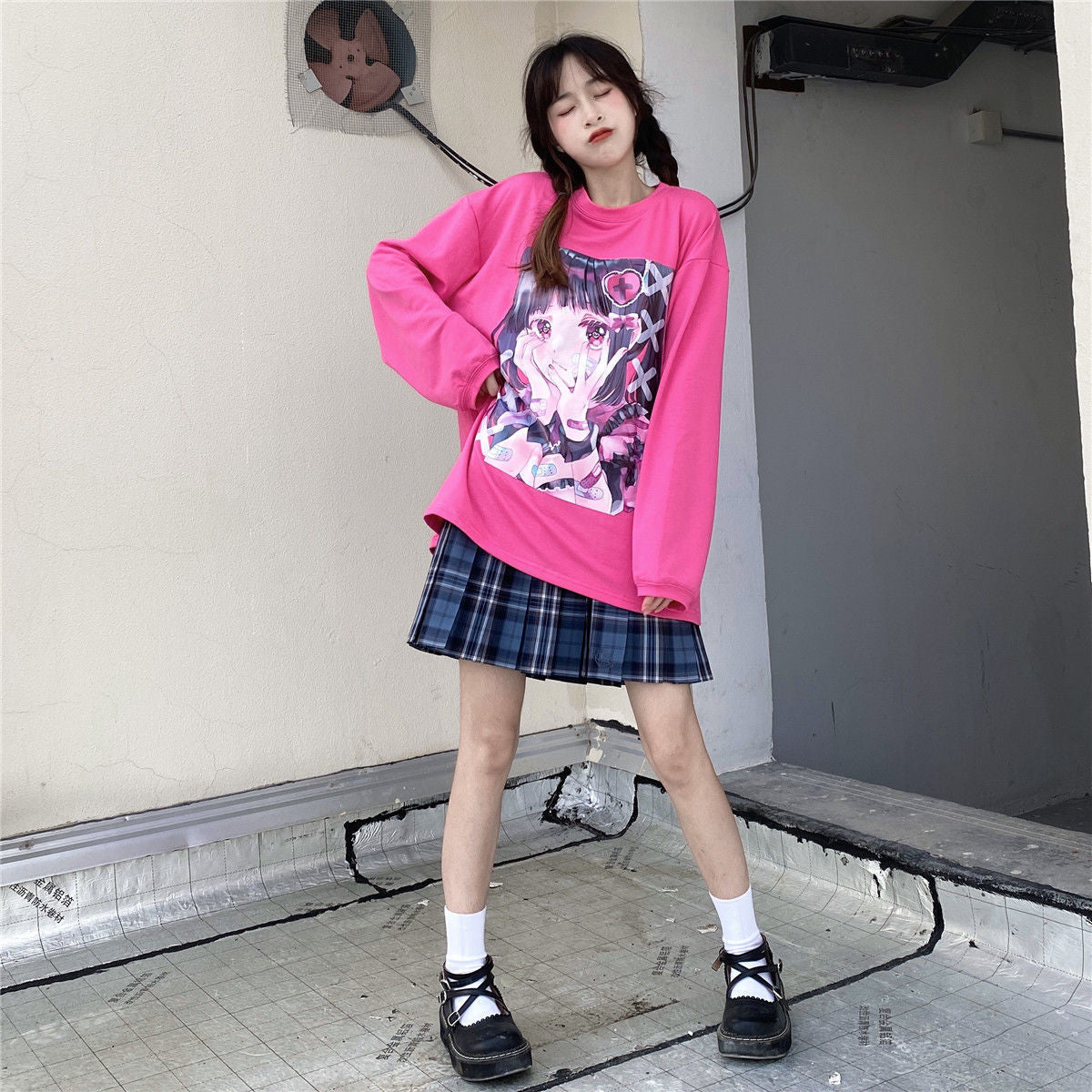 Women's Anime Long Sleeve Round Neck T-shirt — detail