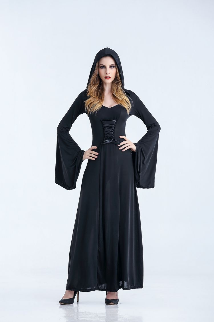 Cosplay Hooded Vampire Witch Demon Costume — scale reference