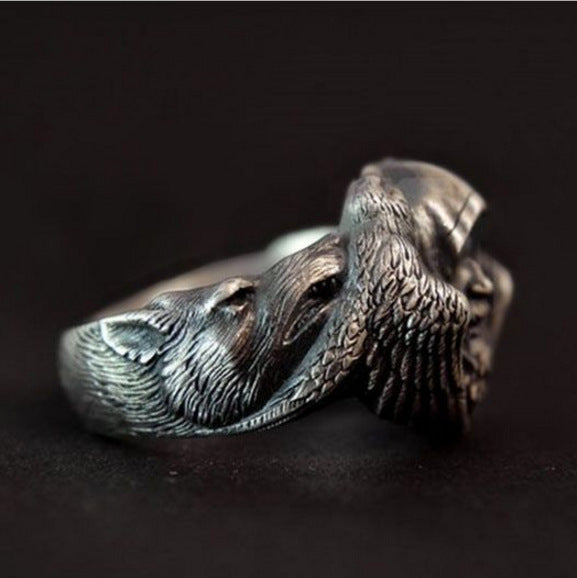 Gandalf Ring of Power (Lord of the Rings) — detail