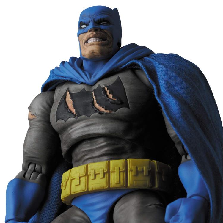 The Dark Knight Returns Triumphant - MAFEX No.119 Batman — back view