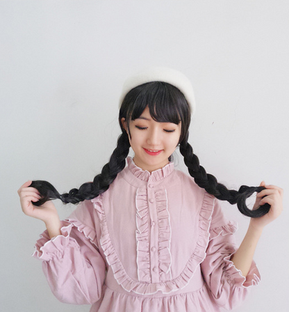Long roll wig air bangs wig wig COS wig dyed wig — in use
