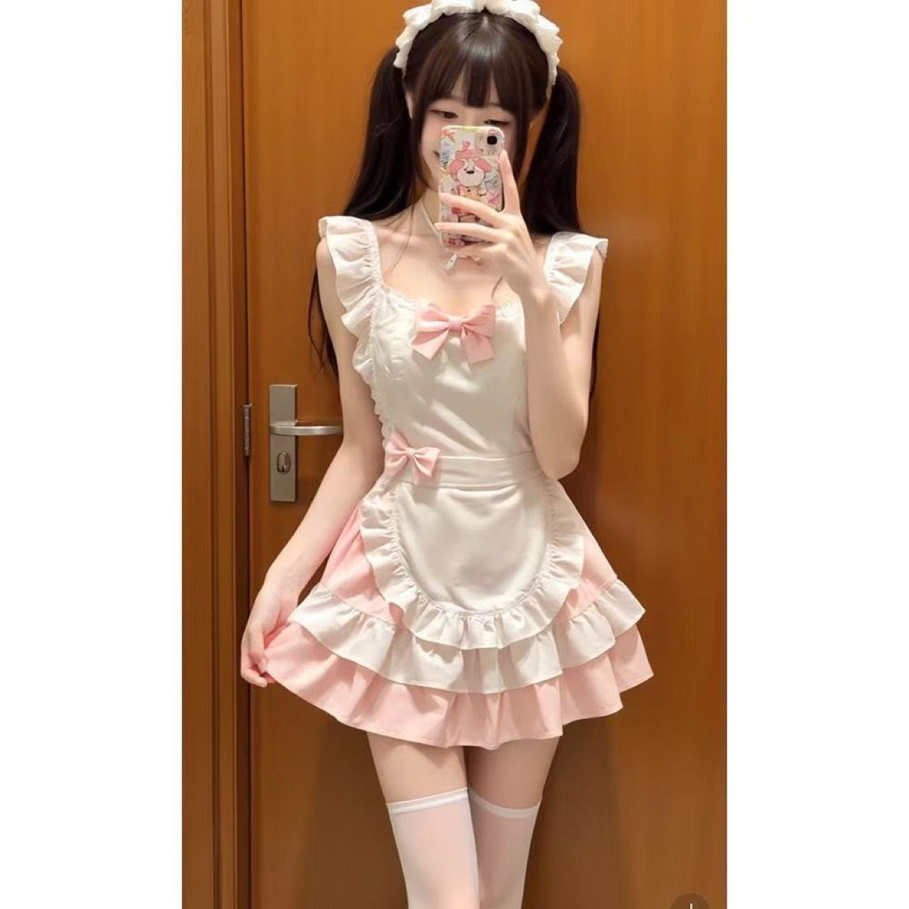 Sweet And Cute Maid Outfit Short Skirt — detail