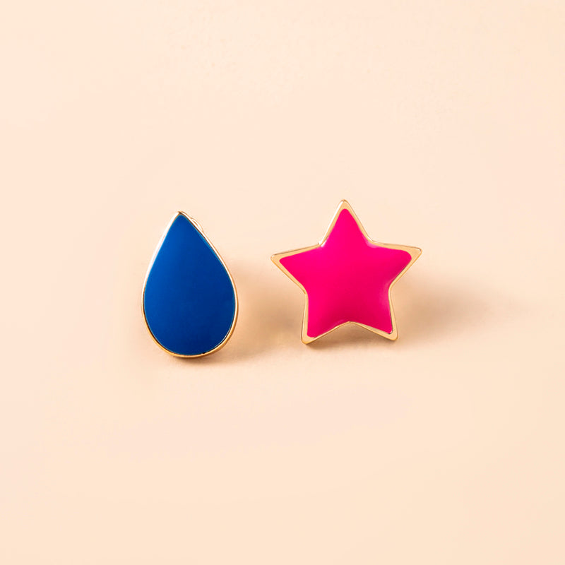Cosplay Anime Hunter x Hunter Hisoka Earrings Enamel Teardrop Star Stud Earrings — packaging