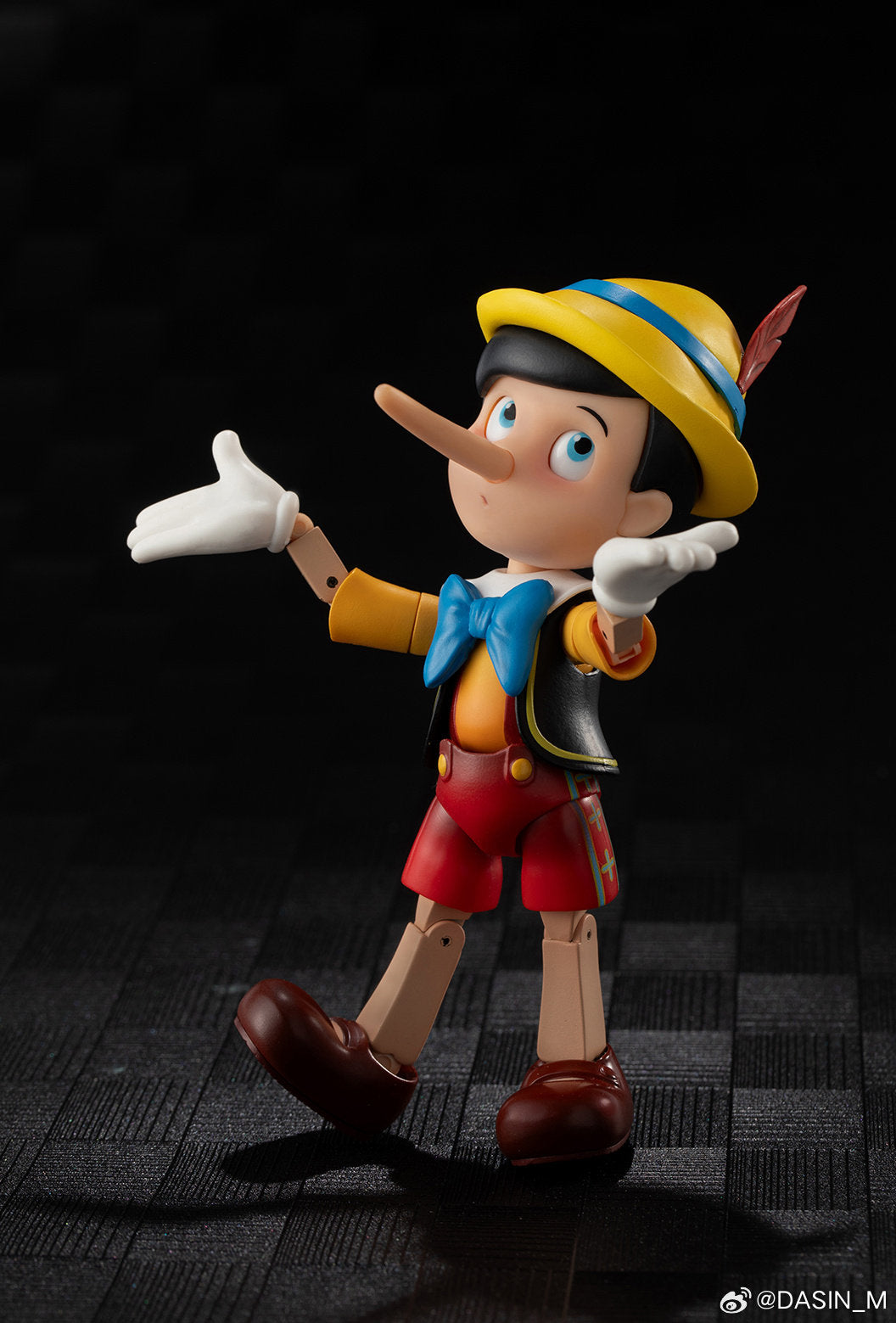 Little Puppet Man | DASIN MODEL — detail
