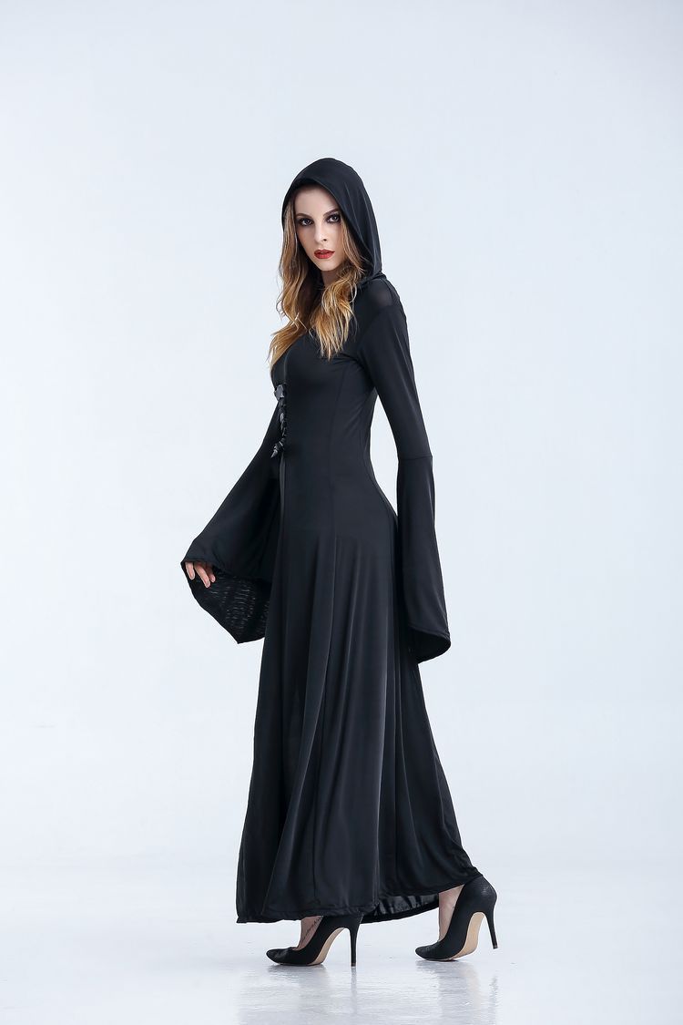 Cosplay Hooded Vampire Witch Demon Costume — in use