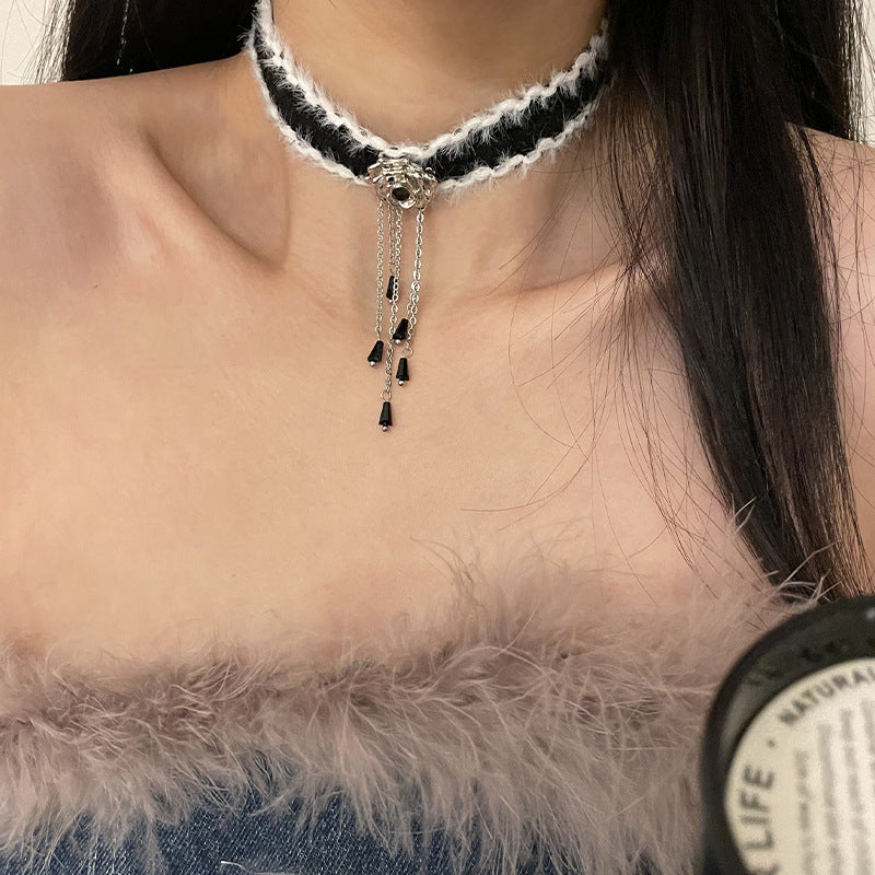 Flower Tassel Plush Choker Necklace | Magic Stories