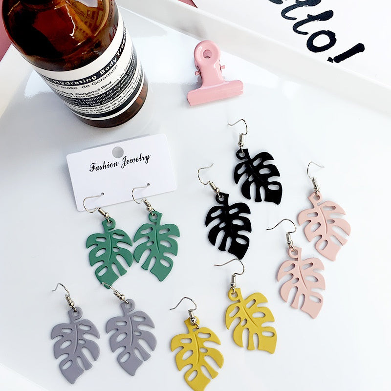 Harajuku Style Earrings Fashion Personality Monstera — detail