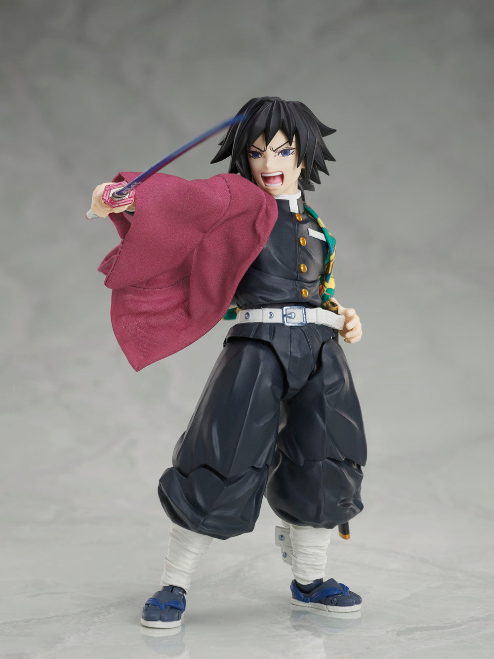 Demon Slayer: [BUZZmod.] Giyu Tomioka 1/12 scale action figure — side view
