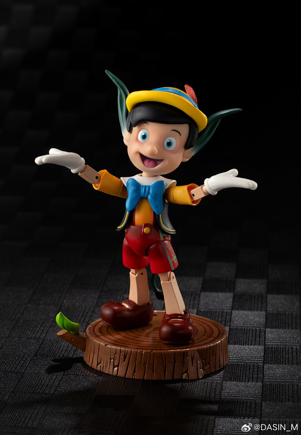 Little Puppet Man | DASIN MODEL — detail