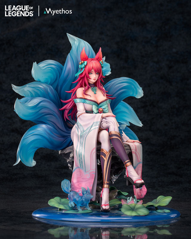 League of Legends Spirit Blossom Ahri 1/7 Complete Figure — in use