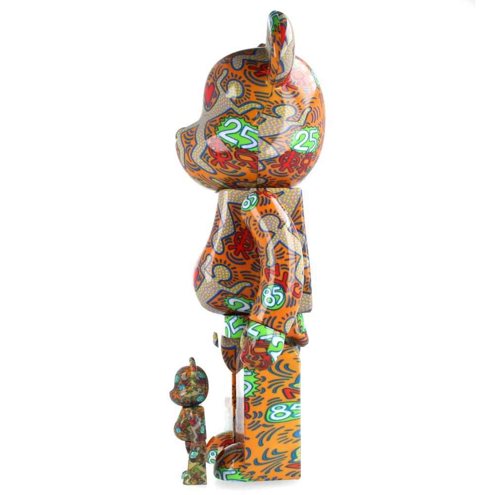 400% + 100% Bearbrick Keith Haring Special BWWT — side view