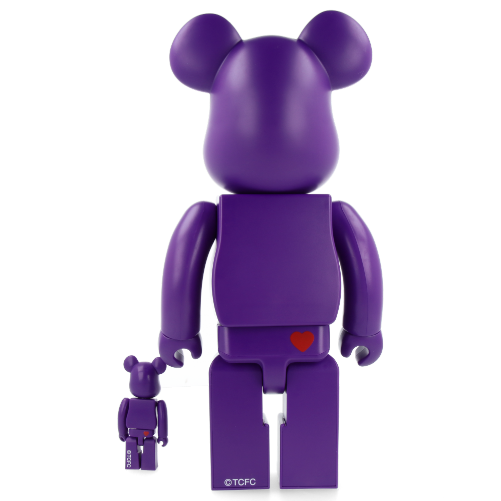 400% + 100% Bearbrick Rainbow Heart Bear — packaging