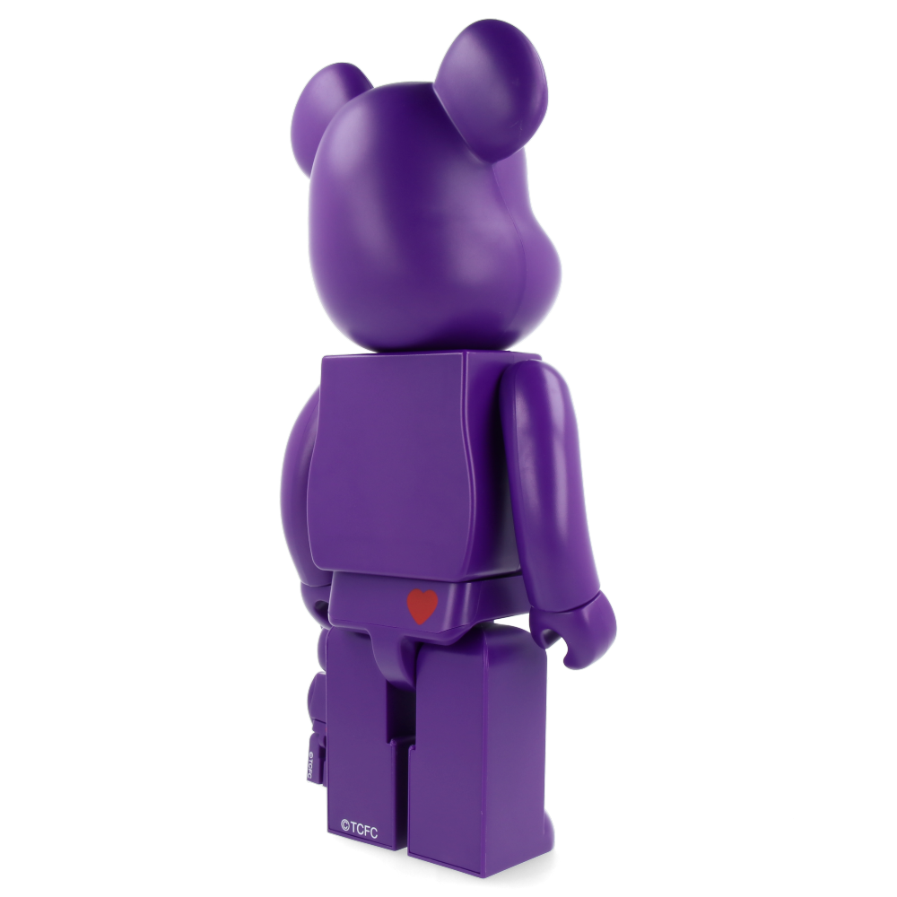 400% + 100% Bearbrick Rainbow Heart Bear — scale reference