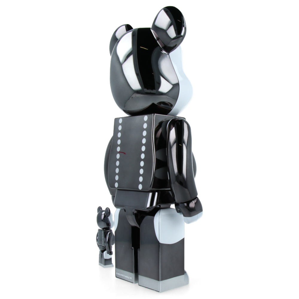 400% + 100% Bearbrick Kiss Demon chrome Ver. — scale reference